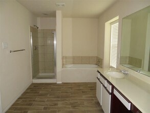 Building Photo - 5042 Blue Spruce Hill St