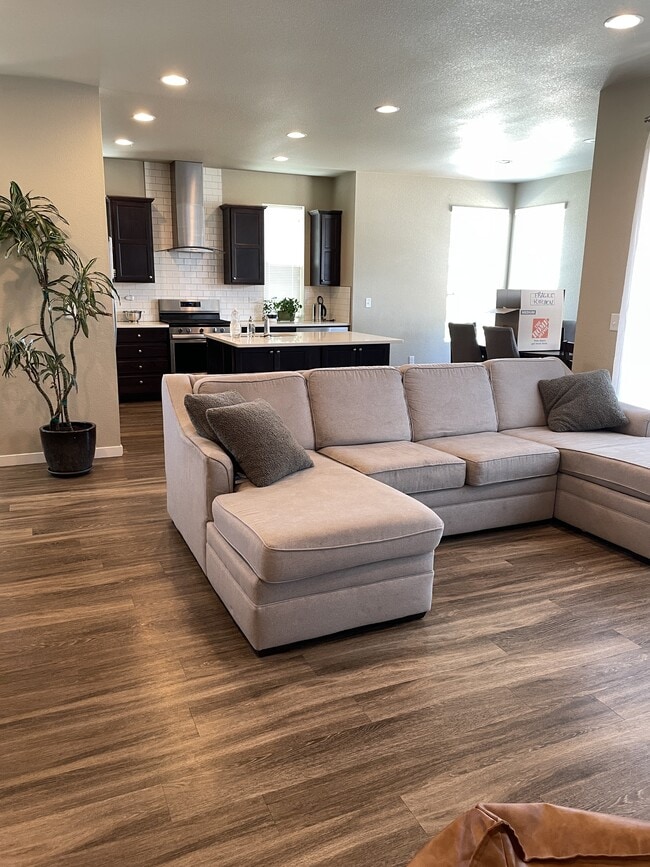 Foto del edificio - 3002 Comet St