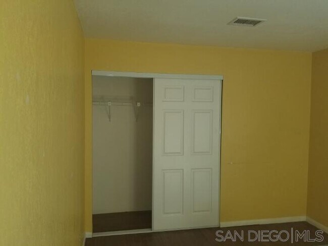 Foto del edificio - 3861 Prairie Dr