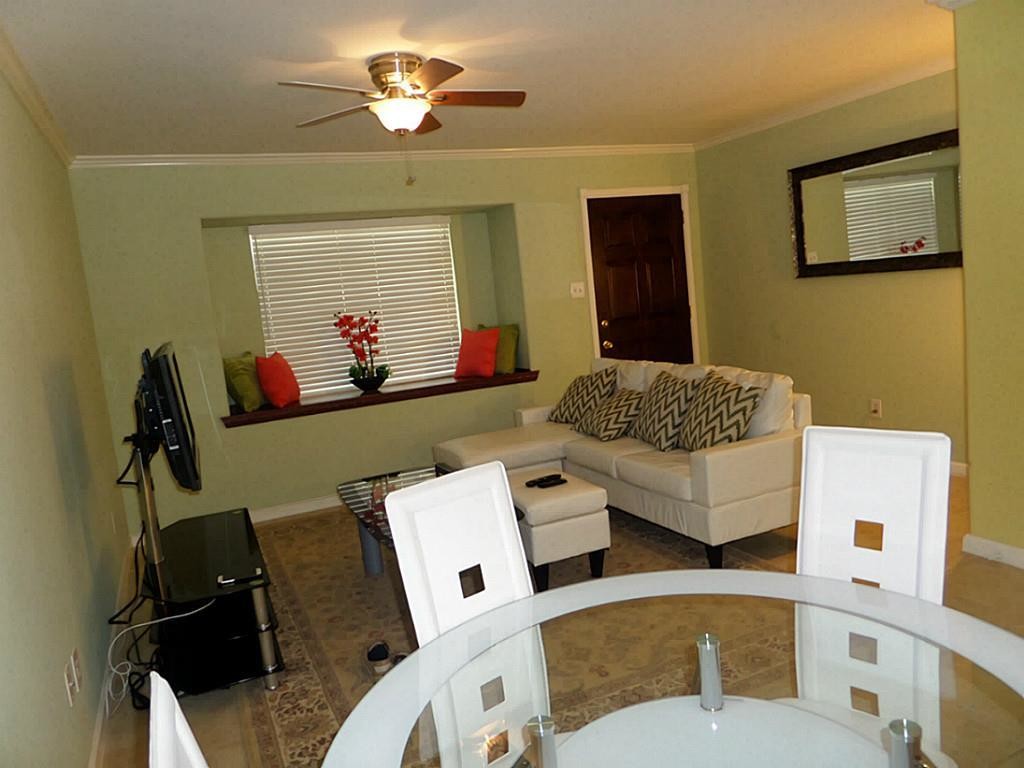 Foto principal - 9775 Pine Lake Dr