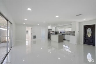 Building Photo - 13880 Lazy Ln