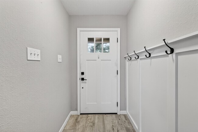 Foto del edificio - 20610 Moonrise River Ln