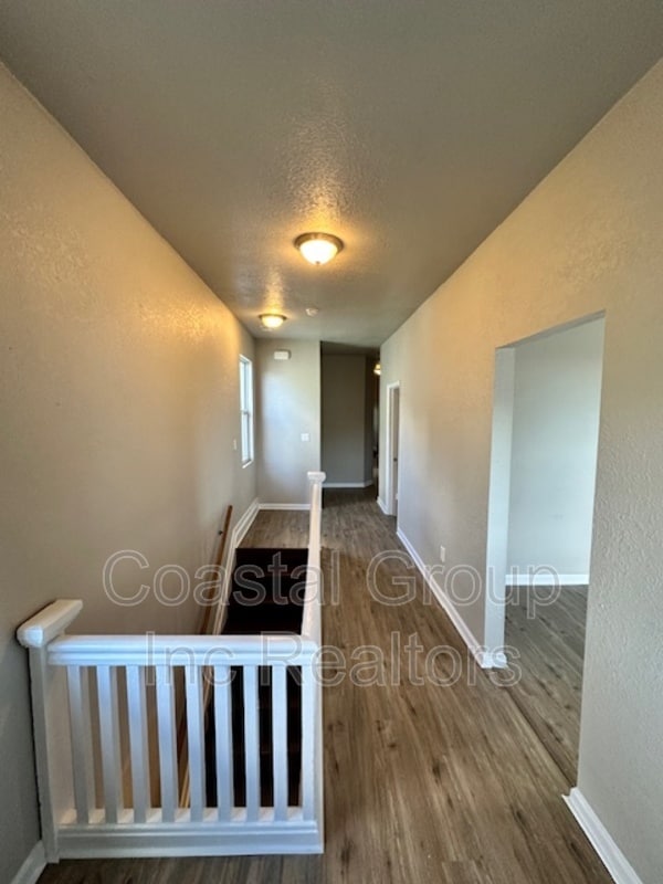 Building Photo - 1725 Prentis Ave