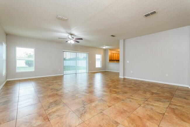 Building Photo - 3046 Dasha Palm Dr