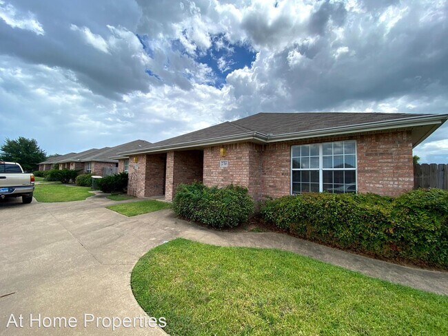 Foto del edificio - 3 br, 2 bath House - 2316 Pronghorn Lane