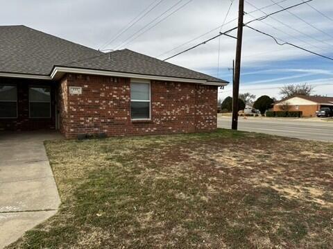 Building Photo - 533 N Clinton Ave