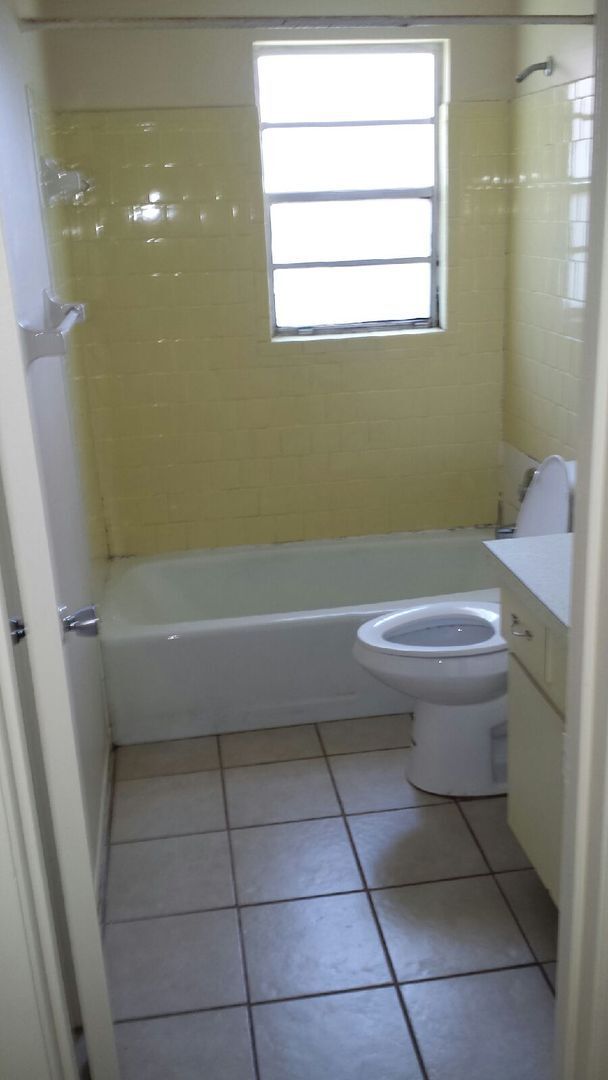 Foto del edificio - 4903 24th St W