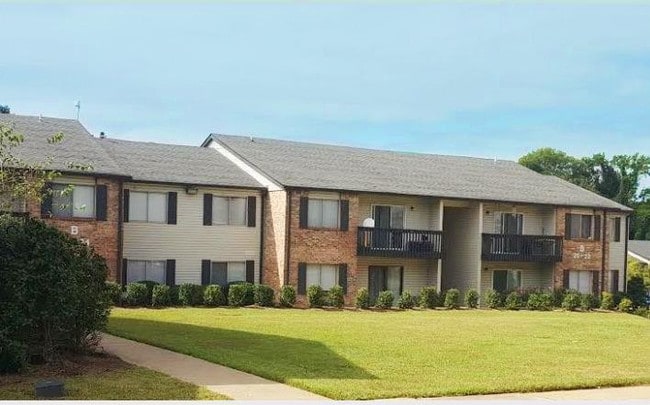 Building Photo - Serenity at Fairfield