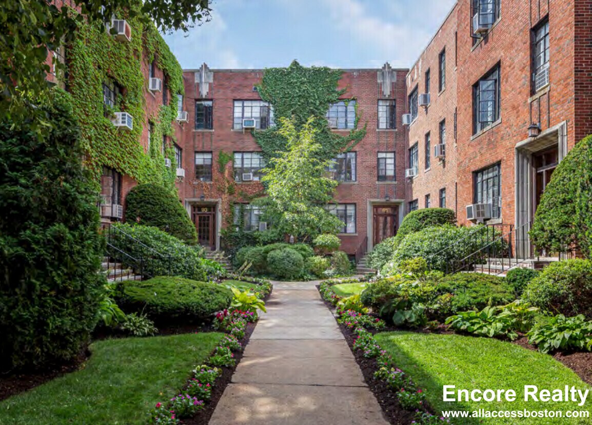 Primary Photo - 95 Longwood Ave