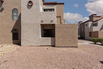 Building Photo - 2967 Juniper Hills Blvd