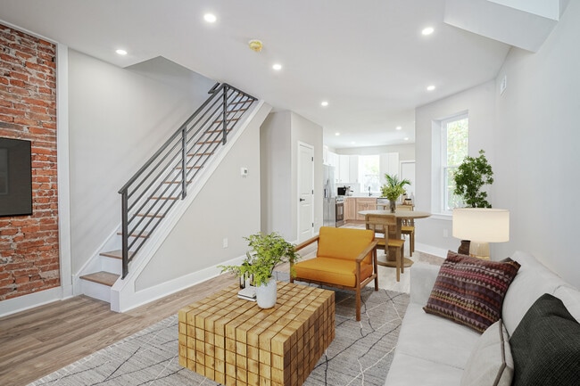 Photo - 1624 S Yewdall St Townhome