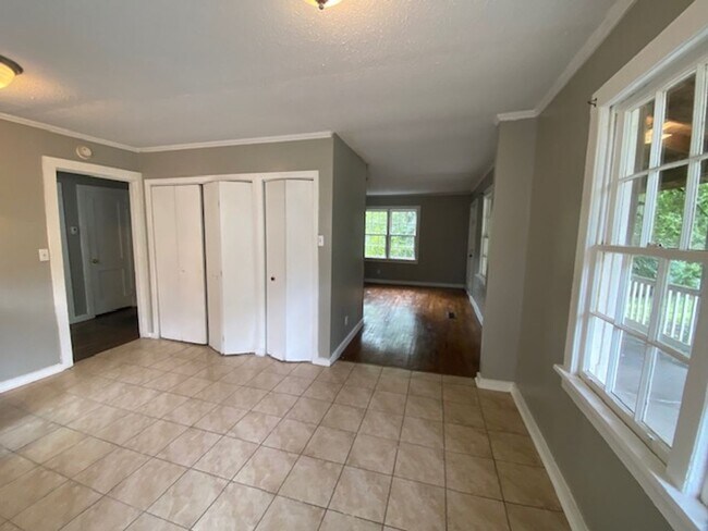 Foto del edificio - Renovated 3 Bedroom 1 Bath Home for Rent!