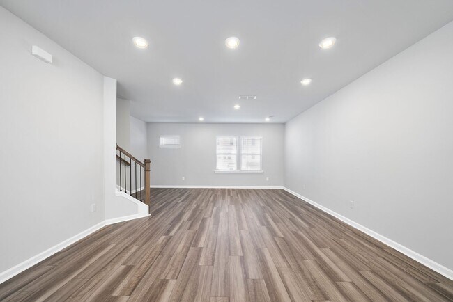 Foto del edificio - Convenient New Construction Townhome in Durham - Easy commute to RTP, Brier Creek, Airport