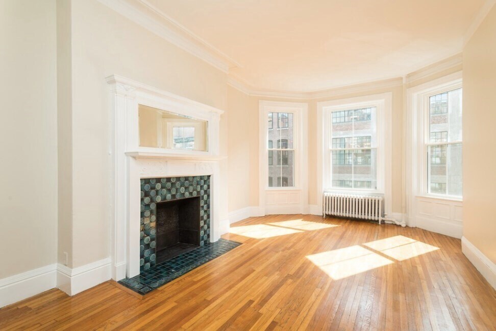 Foto principal - 342 Commonwealth Ave