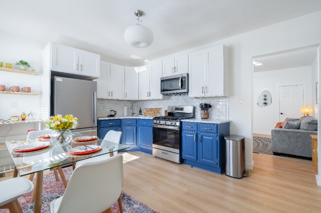 Foto del edificio - 12 W 52nd St