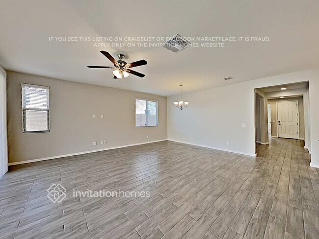 Foto del edificio - 21040 W Coronado Rd