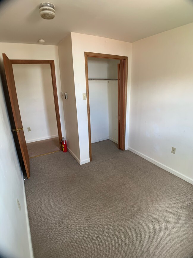Bedroom 1 - 114 E Ruddle St