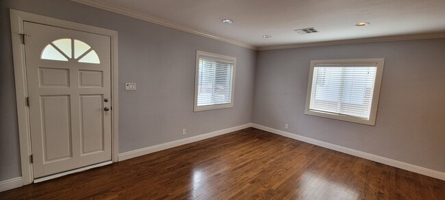 Building Photo - 17565 Bullock St