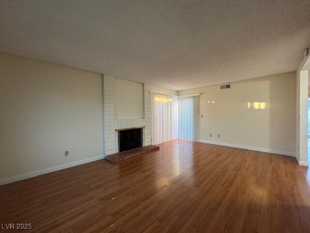 Foto del edificio - 3912 Irongate Ct