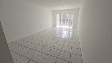 Building Photo - 3600 NW 21st St