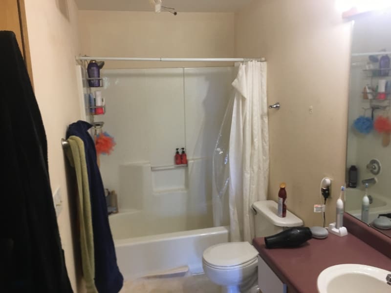 Primary Photo - 2219 Michigan St