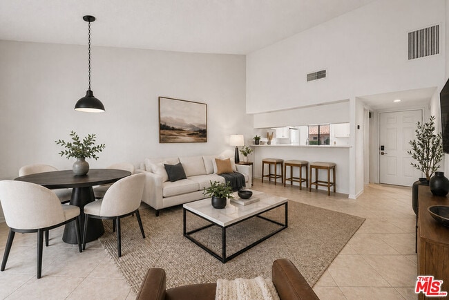 Building Photo - 40513 Bay Hill Way