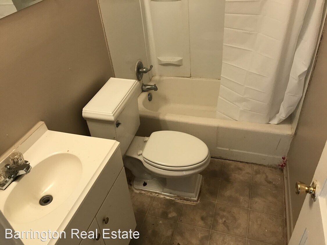 Building Photo - 3 br, 1 bath House - 1429 Rayfield Drive