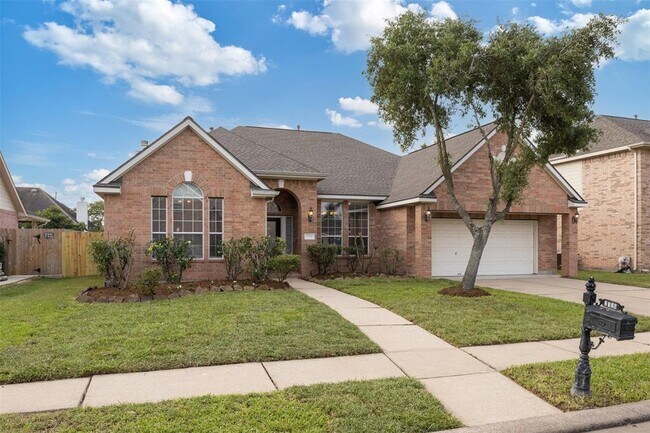 Building Photo - 2126 Fortuna Bella Dr