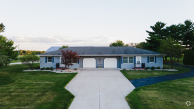 Building Photo - 2723 Plains Rd