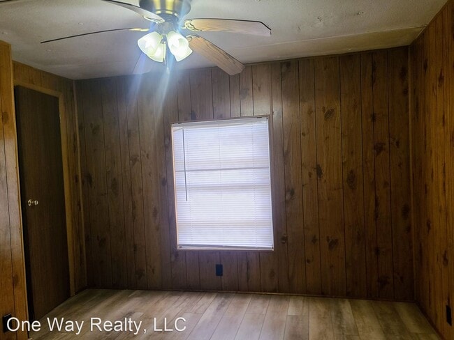 Building Photo - 2 br, 2 bath House - 318 Goss Road Unit A