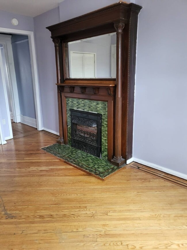 Building Photo - 19 Revere Pl