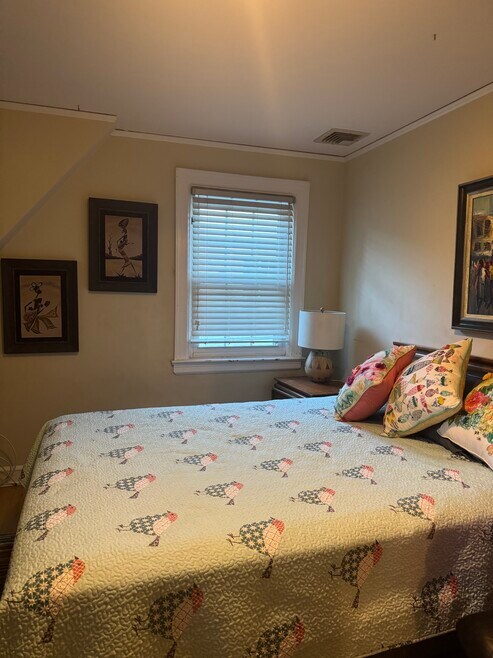 388 Hall Ct
