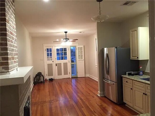 Building Photo - Rental in Heart of Mid City