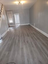 Building Photo - 1623 Pulaski St