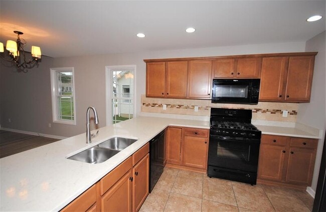 Building Photo - 4683 Mosey Ln