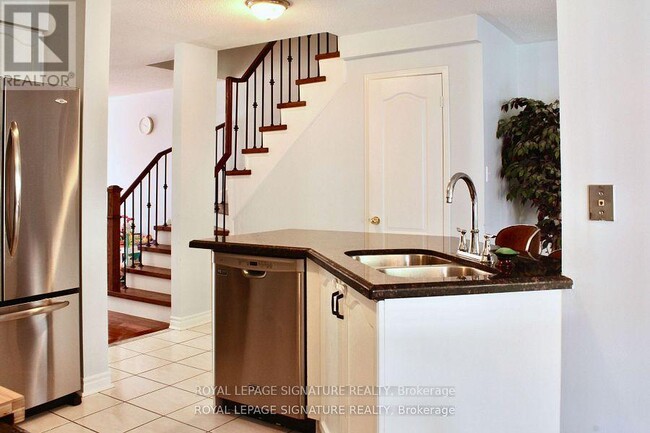 Photo du bâtiment - 1591 S Parade Ct