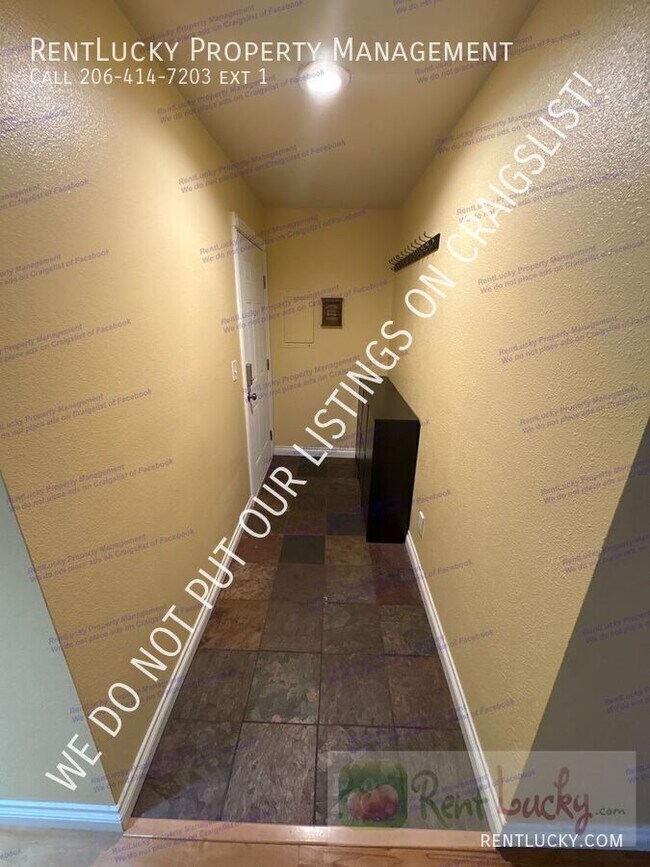 Foto del edificio - 12721 NE 129th Ct