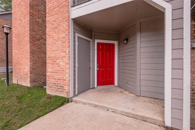 Foto del edificio - 2402 Sycamore Ave