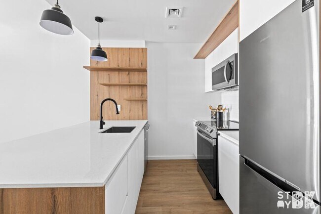 Foto del edificio - 1 bedroom in BROOKLYN NY 11221