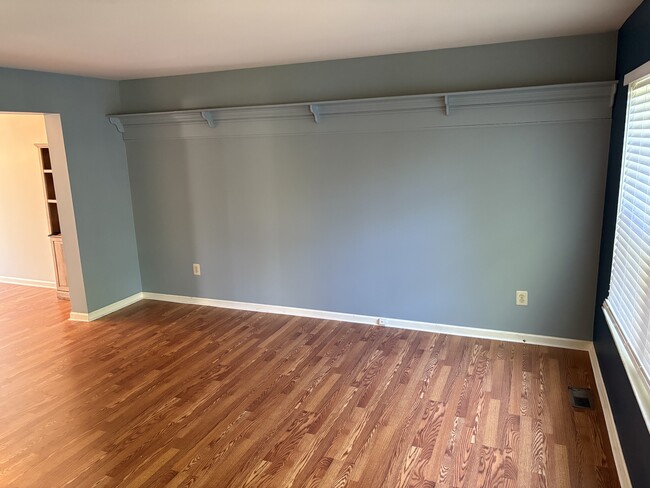 Building Photo - 3913 Captain Molly Cir