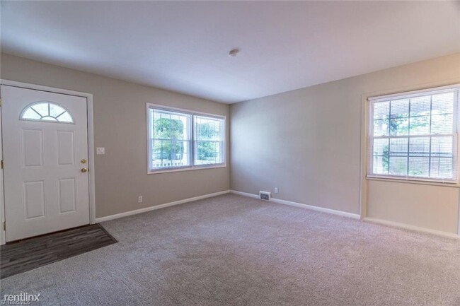Building Photo - 3 br, 2 bath House - 1200 Tanglewood Ave