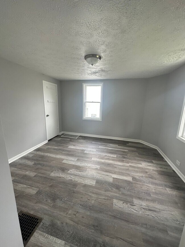 Foto del edificio - Warner Rd 4 Bedroom Single
