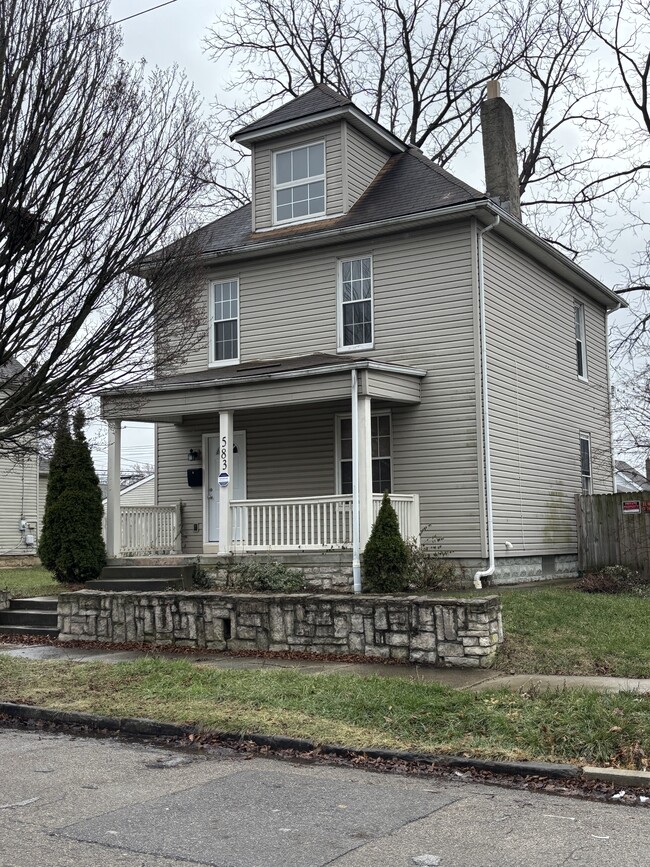 Building Photo - 583 East Mithoff Street