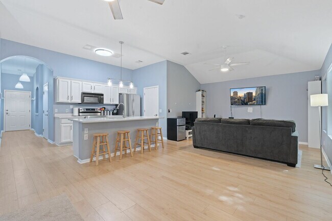 Building Photo - 4709 Virginia Dare Ln