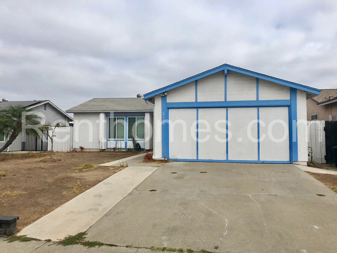 Primary Photo - Mira Mesa, 8616 Longwood St, Close to shop...