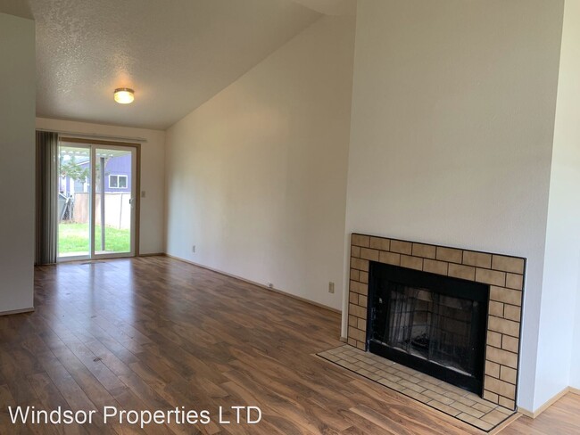 Building Photo - 4 br, 2 bath House - 1065 SW 178th Place