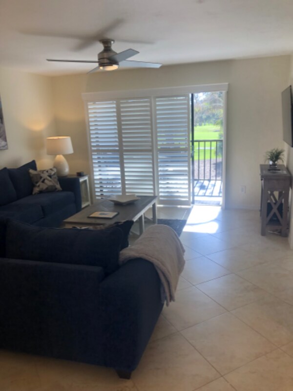 Foto del edificio - 420 Fox Haven Dr