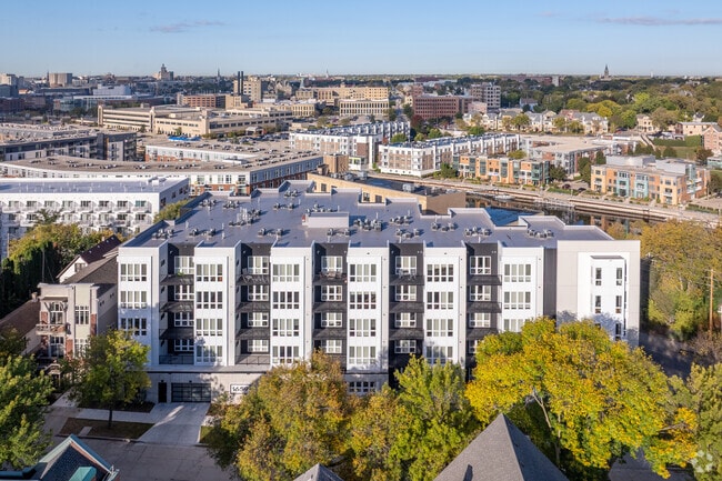 Fotografía del edificio - Elevation 1659