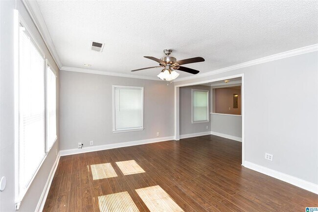 Foto del edificio - 107 Wheeler Dr