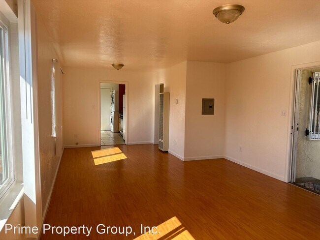 Foto del edificio - 2 br, 1 bath House - 8634 MacArthur - Leas...